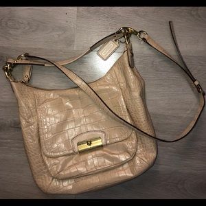 DESIGNED BY COACH!!!!!! Fab Cond,,Adjustable strap